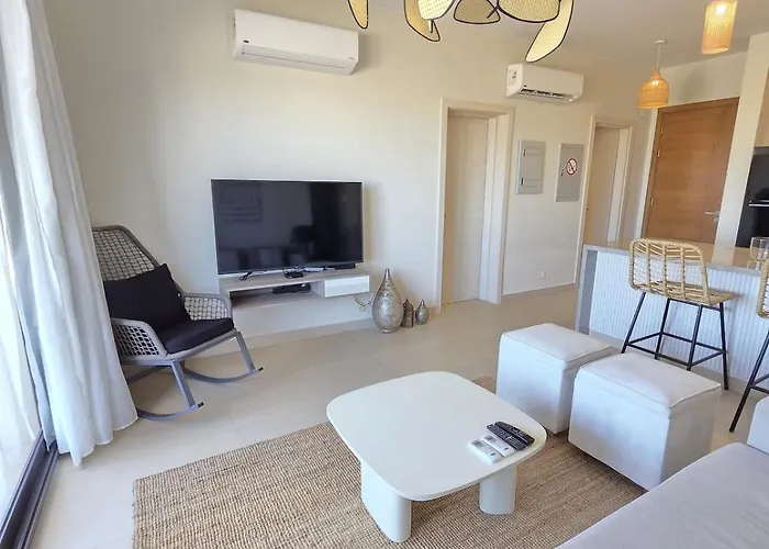 Stylish 2br Lagoon Escape El Gouna شقة *